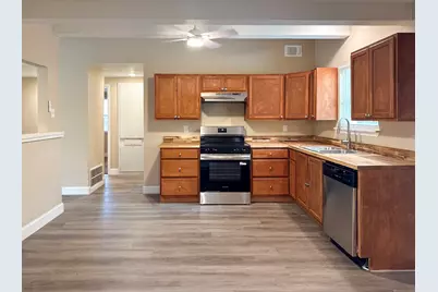 108 Jenny Kay Lane, Irving, TX 75060 - Photo 6