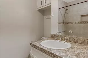 2802 Shady Grove Dr, Bedford, TX 76021 - Photo 4