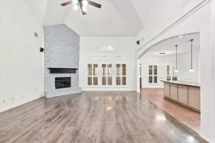 809 Meadowside Ct, Garland, TX 75043 - Photo 8