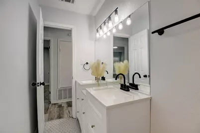 5441 Norma Street, Fort Worth, TX 76112 - Photo 24