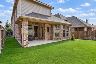 1129 Dame Carol Wy, Carrollton, TX 75010 - Photo 32