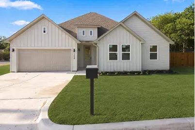 716 Dalton Street, Weatherford, TX 76086 - Photo 1