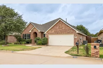 2815 Fox Creek Trail, Arlington, TX 76017 - Photo 34