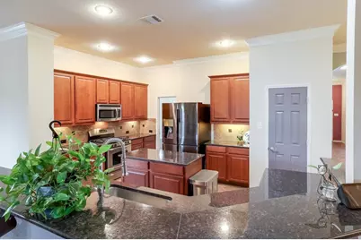 2815 Fox Creek Trail, Arlington, TX 76017 - Photo 10
