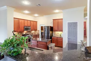 2815 Fox Creek Trail, Arlington, TX 76017 - Photo 10