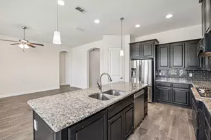609 Morning Glory Ln, Mansfield, TX 76063 - Photo 10