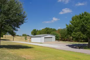301 Hillside Dr, Muenster, TX 76252 - Photo 4