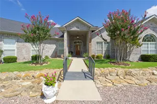 301 Hillside Dr, Muenster, TX 76252 - Photo 8