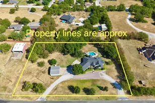 301 Hillside Dr, Muenster, TX 76252 - Photo 2