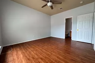 813 Betty Ct, Hurst, TX 76053 - Photo 12