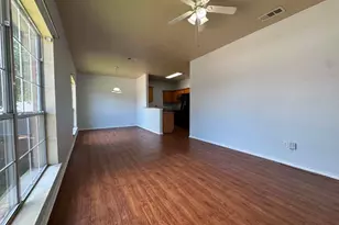 813 Betty Ct, Hurst, TX 76053 - Photo 4