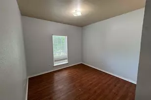 813 Betty Ct, Hurst, TX 76053 - Photo 10