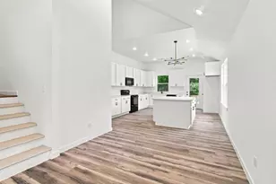 106 E Miller, Whitewright, TX 75491 - Photo 2