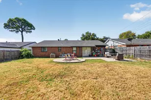 1007 Wildwood Dr, Arlington, TX 76011 - Photo 24