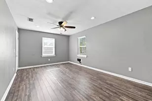 915 N Throckmorton St, Sherman, TX 75090 - Photo 10