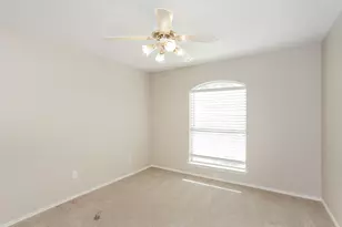 1146 Finch Cir, Midlothian, TX 76065 - Photo 10