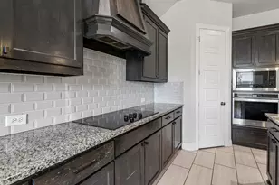 609 Richard St, Crowley, TX 76036 - Photo 12