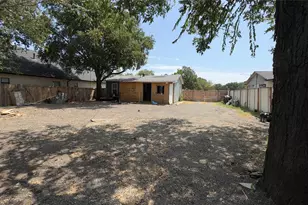 3229 Tom Ellen St, Fort Worth, TX 76111 - Photo 16