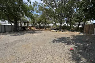 3229 Tom Ellen St, Fort Worth, TX 76111 - Photo 14