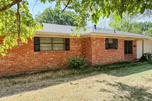 613 N Overlook Dr, Kerens, TX 75144 - Photo 2