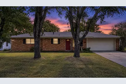 613 N Overlook Drive, Kerens, TX 75144 - Photo 1