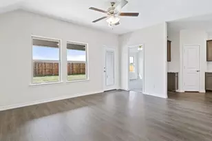4028 Savoy Wy, McKinney, TX 75071 - Photo 8