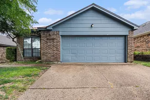 10627 Tall Oak Dr, Fort Worth, TX 76108 - Photo 8