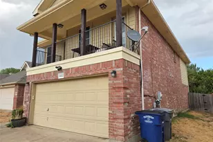 8422 Timberbrook Ln, Dallas, TX 75249 - Photo 4