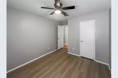 2325 Kingsway Drive, Arlington, TX 76012 - Photo 6