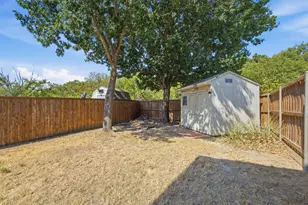 554 Continental Dr, Lewisville, TX 75067 - Photo 18