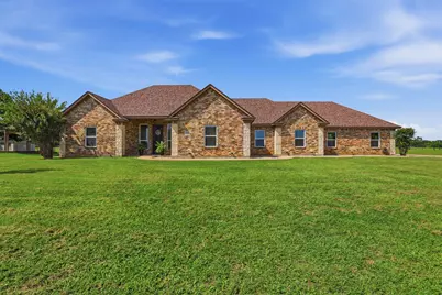 2425 Pecan Springs Road, Cleburne, TX 76031 - Photo 4