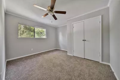 10071 Woodhollow Drive, Conroe, TX 77385 - Photo 14