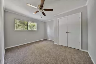 10071 Woodhollow Dr, Conroe, TX 77385 - Photo 14