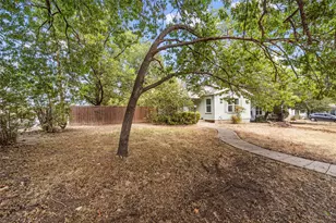 4529 Sanger Ave, Waco, TX 76710 - Photo 2