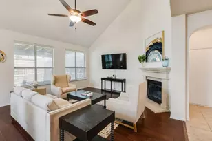 13714 Fall Harvest Dr, Frisco, TX 75033 - Photo 6