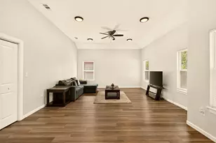 807 Dr Martin Luther King Jr Blvd, Waxahachie, TX 75165 - Photo 16