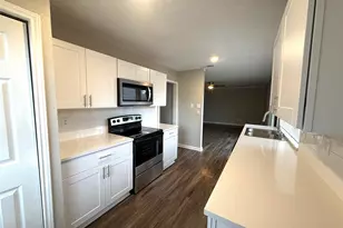 9117 Fairmont Cir, Rowlett, TX 75088 - Photo 2