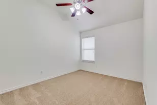 905 Meadowedge Ln, Denton, TX 76207 - Photo 18