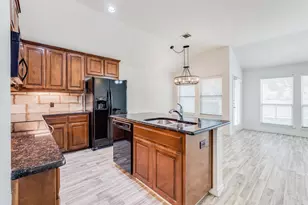 905 Meadowedge Ln, Denton, TX 76207 - Photo 10