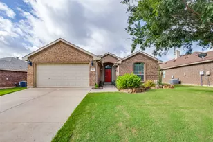 905 Meadowedge Ln, Denton, TX 76207 - Photo 1