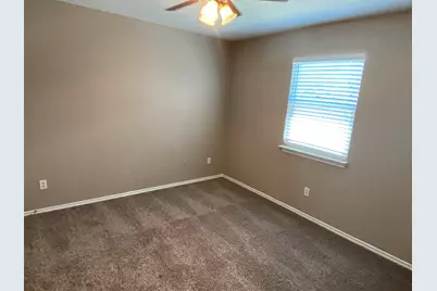 327 SE 3rd Street #202, Grand Prairie, TX 75051 - Photo 8
