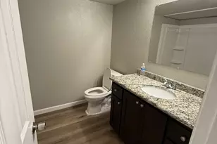 327 SE 3rd St, Grand Prairie, TX 75051 - Photo 10