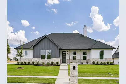 610 N Mill, Weatherford, TX 76086 - Photo 1