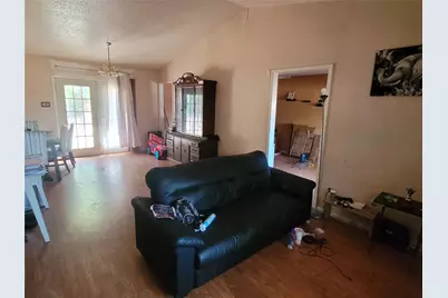 102 Buttercup Lane, Dallas, TX 75217 - Photo 2
