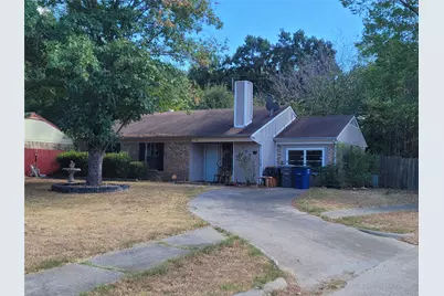 102 Buttercup Lane, Dallas, TX 75217 - Photo 1