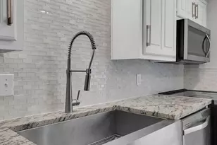 1362 S 12th St, Waco, TX 76706 - Photo 12