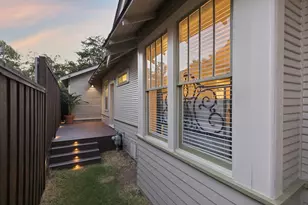 1011 Woodlawn Ave, Dallas, TX 75208 - Photo 22