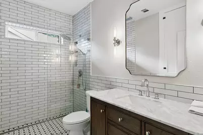 1011 Woodlawn Avenue, Dallas, TX 75208 - Photo 16