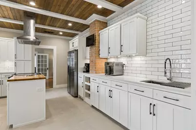 1011 Woodlawn Avenue, Dallas, TX 75208 - Photo 10