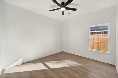 1100 E Collin Street, Corsicana, TX 75110 - Photo 16